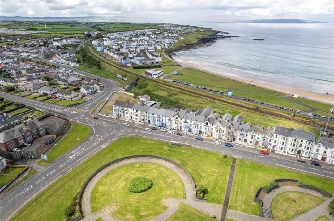 Ferienwohnung 6 Dunluce Park - Portrush By The Sea Exterior foto